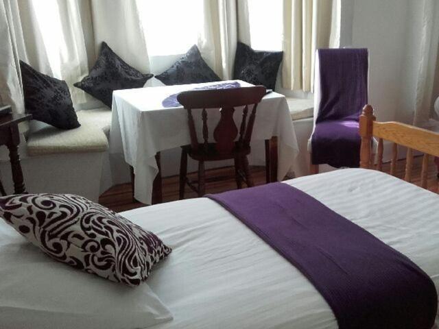 The Victoria Hotel Pwllheli Bagian luar foto
