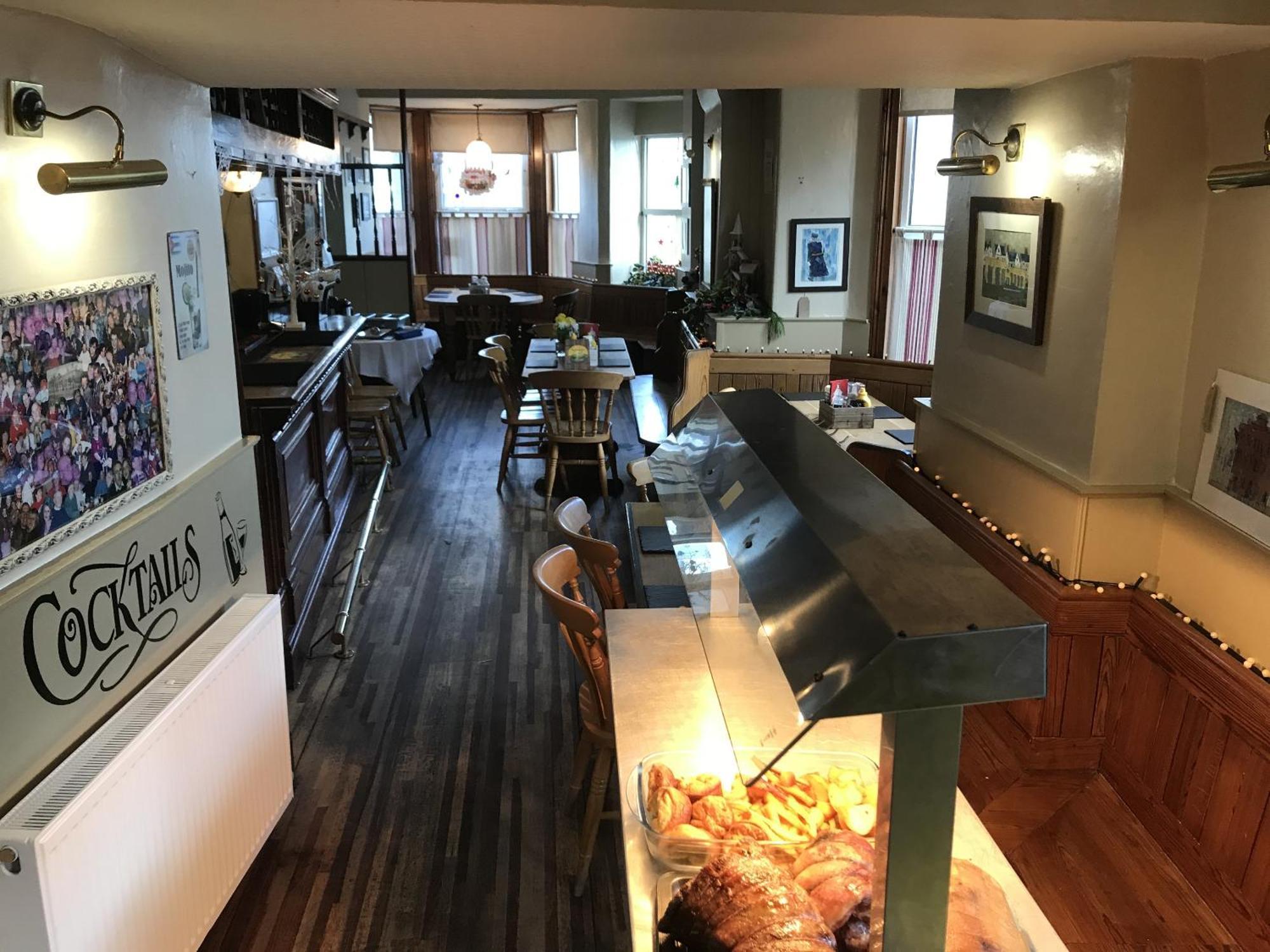 The Victoria Hotel Pwllheli Bagian luar foto