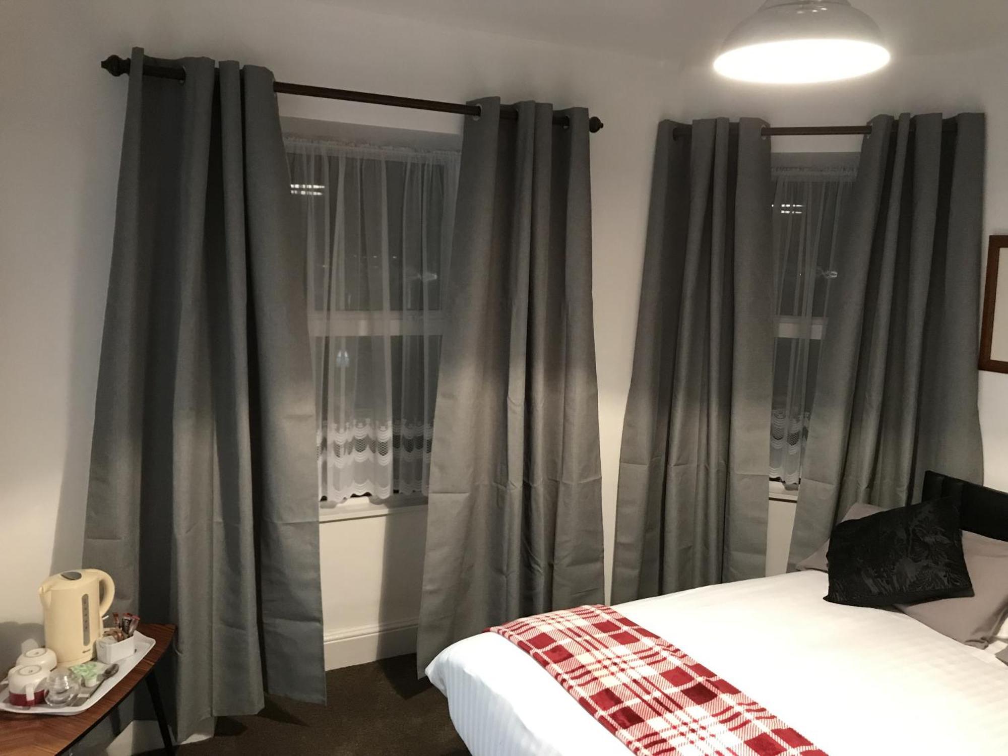 The Victoria Hotel Pwllheli Bagian luar foto